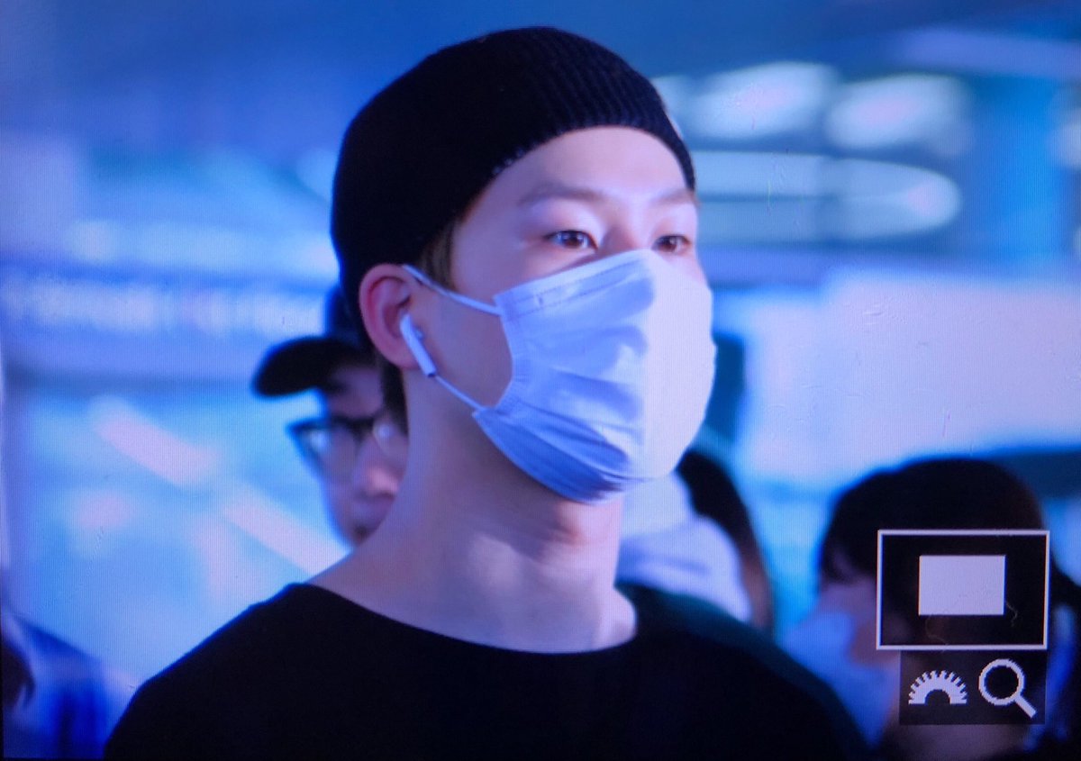 19941006net's tweet photo. 180428 입국 #주헌 #몬스타엑스 https://t.co/v2I1KPQnHm