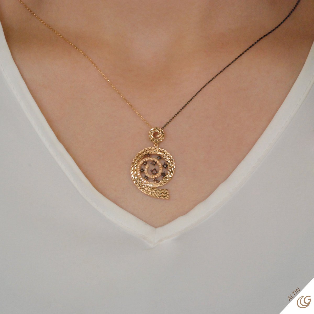 Benzersiz Ürünler İçin Sizleri Mağazalarımıza Bekliyoruz...
🔷Kapalı Çarşı:17 Osmangazi / Bursa 
🔷Altınşehir Mh. Ahmet Taner Kışlalı Bulvarı 163 Sk. No: 38/A D:11 Nilüfer / Bursa
🔷 gencay.com