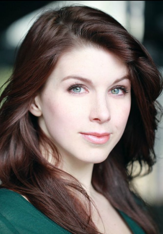 AislinnDeAth's tweet image. 7 years ago, my first professional colour headshot by the fabulous @FayeThomasPhoto ...I was so brunette! And youthful! Happy to say that 7 years later I'm still doing what I love (and playing far more interesting characters!) #myfirstheadshot #firstheadshot #oldheadshotday