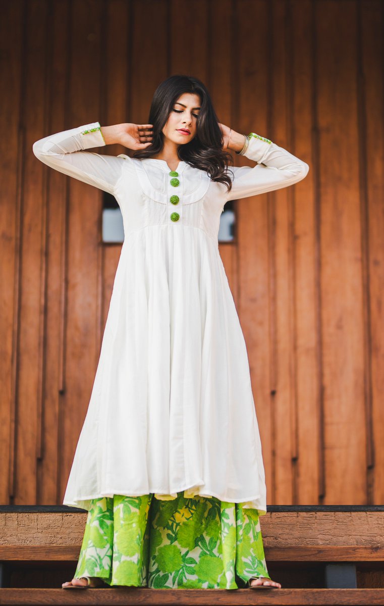 DeepkalaSilk's tweet image. #kurti #IndoWestern #Floorlength #Suit #outfits #Black #Rayon #beauty #Classy #Bold #Silk #SalwarSuits #Deepkala #Heritage #deepkalasilkheritage #Lehenga #Sarees #anarkali #tarditionalwear #Dressup #Style #Fashion #Tunics