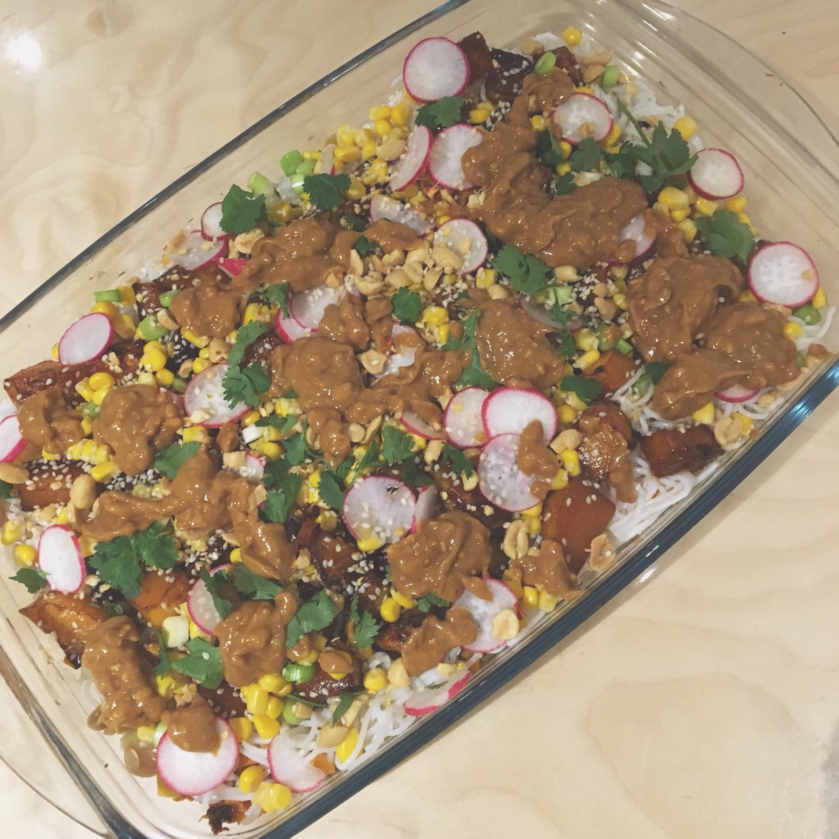 MyVeganVow's tweet photo. ON THE BLOG - New recipe on the blog right now. It’s an absolute winner, with flavour that packs a punch.Recipe by the awesome @ainecarlin from her cook book The New Vegan. Click the link in my bio! Happy Saturday folks! #foodie #itstheweekend #veganfood #flavourfull https://t.co/5xlxpjNM3C