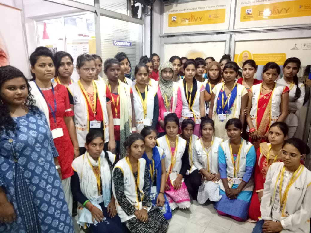 IcteLucknow's tweet photo. Our 1st Batch of Self Employed Tailor (SET) all 30 Students Assessment Done Successfully after the Completion of their Course at @IcteLucknow @ictelko @NSDCINDIA @MSDESkillIndia @PMOIndia @dpradhanbjp @AnantkumarH #Skills4Jobs https://t.co/QWWlsAyNAl