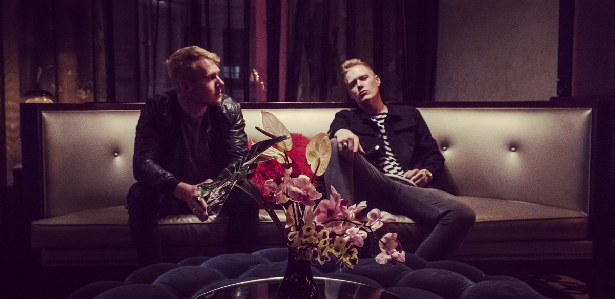 Ready to take over the WORLD 🌏👊⚡
New Tunes, Official Music Vids, Live Shows &amp; Big Announcements COMING SOON 😉
#newmusic #gamechanger #crawfordbrothers #DREAMBIG #believe #persistence #focussed #brothers #musicindustry #filmindustry #songwriting #Producers #SingleRelease