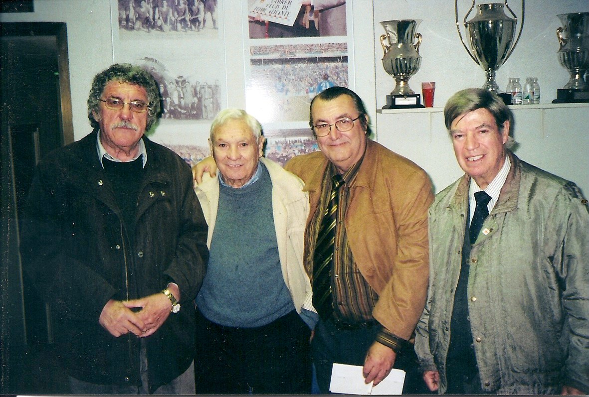 CONOCE a otro de los JUGADORES MAS BRILLANTES de la Historia del Alicante CF.Roman Jover-JOVER I <a href="/Alicantinistas/">Alicantinistas</a> <a href="/FPalicantecf/">Peñas_Alicantecf</a> Para ver todos los detalles, pulsa,en la siguiente dirección :
 centenarioceleste.com/2018/04/28/rom…