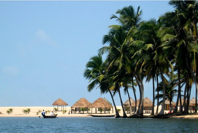 What's your favourite beach to see in Ghana?

#LabadiBeach #BojoBeach #AnomaboBeach #KokrobiteBeach #SeeGhana #GhTourism 🇬🇭🇬🇭🇬🇭