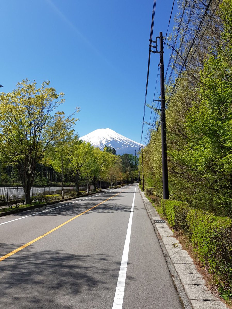 DrAmalinaBakri's tweet photo. Fuji - so pweeeeettyyyyy 😍😍😍😍 🇯🇵 https://t.co/H5CwACIYj8