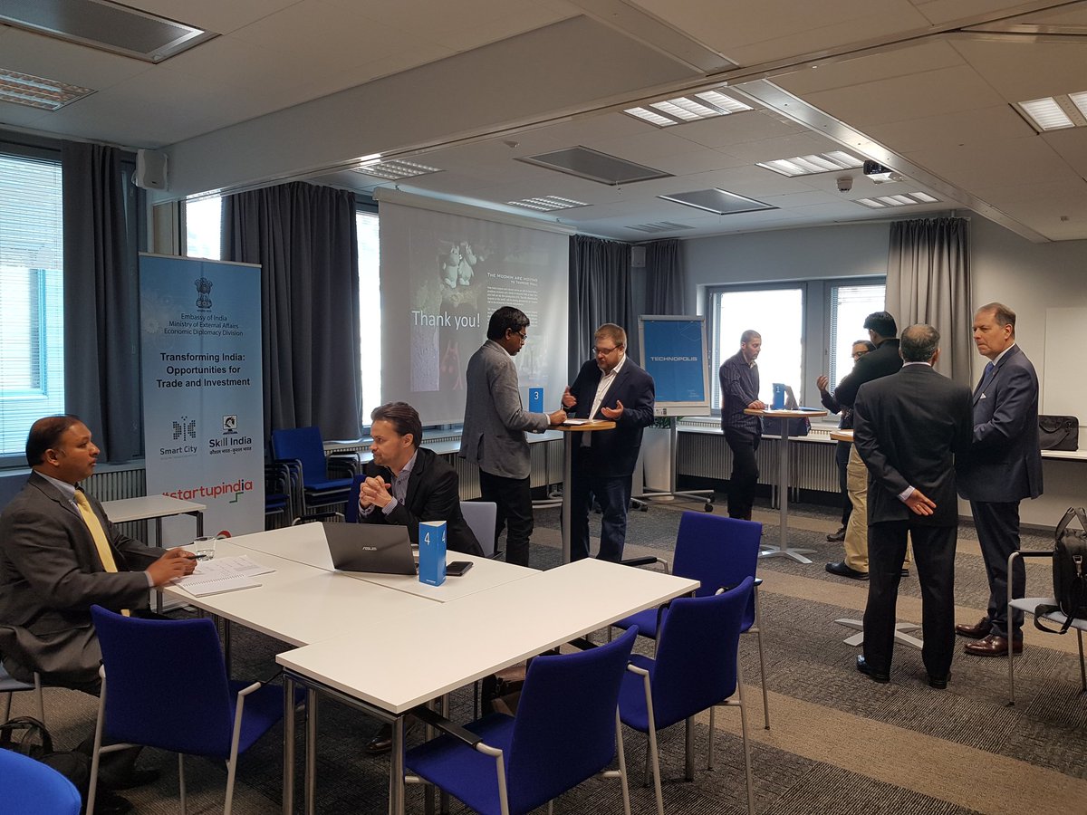 Markus_Sjolund's tweet photo. Vieraita Intiasta. Nasscom toimialajärjestön delegaatio vieraili nordic kiertueella myös Tampereella ja tapasi @k2tre jäseniä. Great meetings with @nasscom delegation and @k2tre members. We also found time to visit @newfactoryline and meet some local start-ups https://t.co/xKpHja1nSL