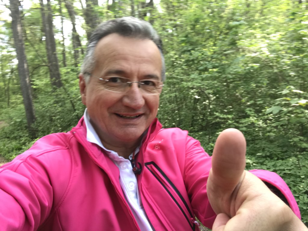 guenthermoestl's tweet photo. day 12, still on track😎👍 praktische Umsetzung ist manchmal nicht ganz einfach, aber #nevergiveup #SugarChallenge #100Tage #Oli #telekomwall #Magenta #fitsein #abnehmen #weightloss #Erfolg https://t.co/GV0zKzfh6b