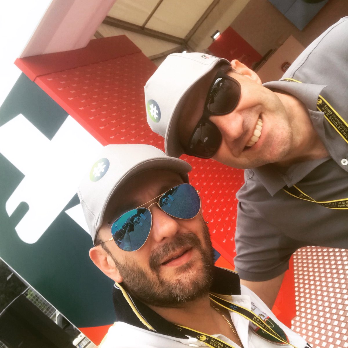 MrCrisRea's tweet photo. Retweeted #MRP75 Official (@marco_racchella):
Si parte! Direttamente dal #comicon #Napoli con @rtl1025 e @fsnews_it
#lamusicastacambiando #PopRock #tour #MRP75 #andreinoaxe #rtl1025 https://t.co/zdwwHbthJK