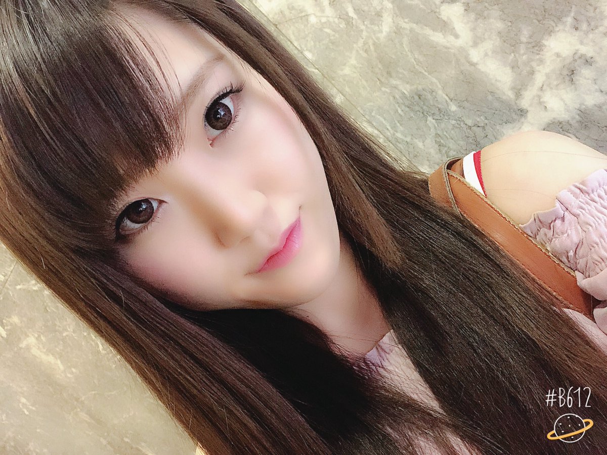 KahoxAlice's tweet photo. 久々のマツエク👀💕
今回は160本✨
ミニモで予約すると¥4,500！
めっちゃお得だよー♡
¥500でアイパックしながら施術してもらえるから
ケアもばっちり😘

そしていつも思うけど、、
アイリストさんてなんで綺麗な人しか
いないんだろう笑

#DEARLL
#東京都中央区銀座2-12-12-3F-B深山ビル https://t.co/xU0ncEu8jl