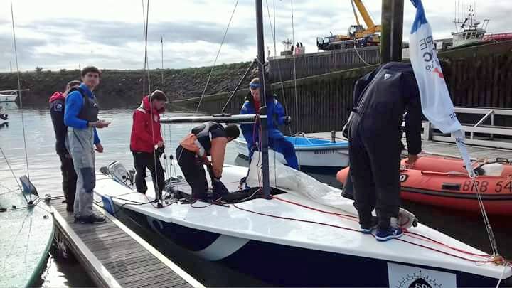 teamvoile_ecn's tweet photo. Finale @ccedhec !

@CentraleNantes se lève de bonne heure et découvre le Longtze pour un bel entraînement pro ce matin !

Le TVCN a confiance en ses marins et leur skipper Nicolas qui manie si bien la barre !

#SailTheFuture @SopraSteria @SopraSteria_RH

https://t.co/rlvFzRuUBe https://t.co/j8ReW8HJkZ