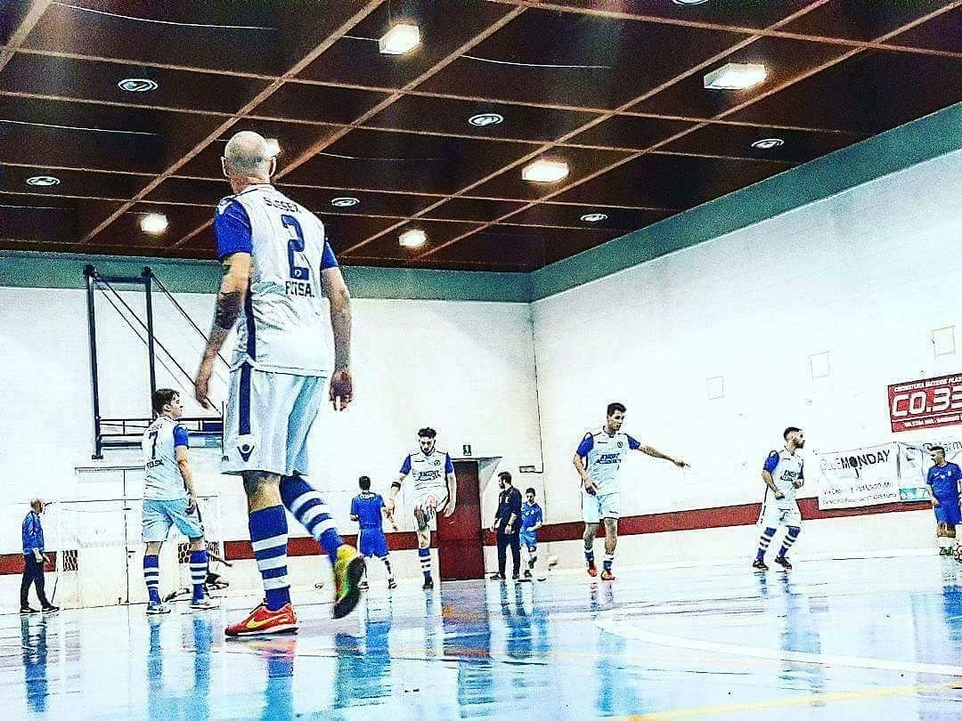 SussexFutsal's tweet photo. Big ANNOUNCEMENT to follow as Sussex Futsal invest in a full-time Futsal Development Officer 🇬🇧 https://t.co/hY22wQHd96