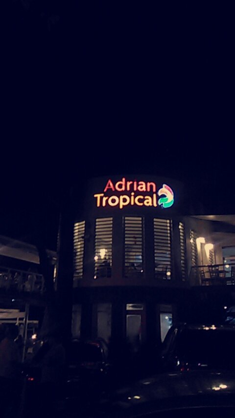 JessM92229758's tweet photo. 😏♥

#tropical https://t.co/kvd6o37Biw