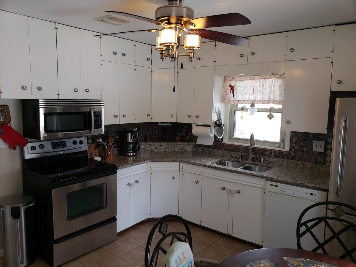 TheLienTeam's tweet photo. โ๏ธ Stop by 1717 Pewaukee RD Waukesha, Wisconsin 53188 from 1pm-2:30pm! โ๏ธ
Check out our Instagram (@thejefflienteam_wi_realtors) for more pictures! ๐ธ
#dreamwithlien #thejefflienteam https://t.co/MSOnUAEj9D