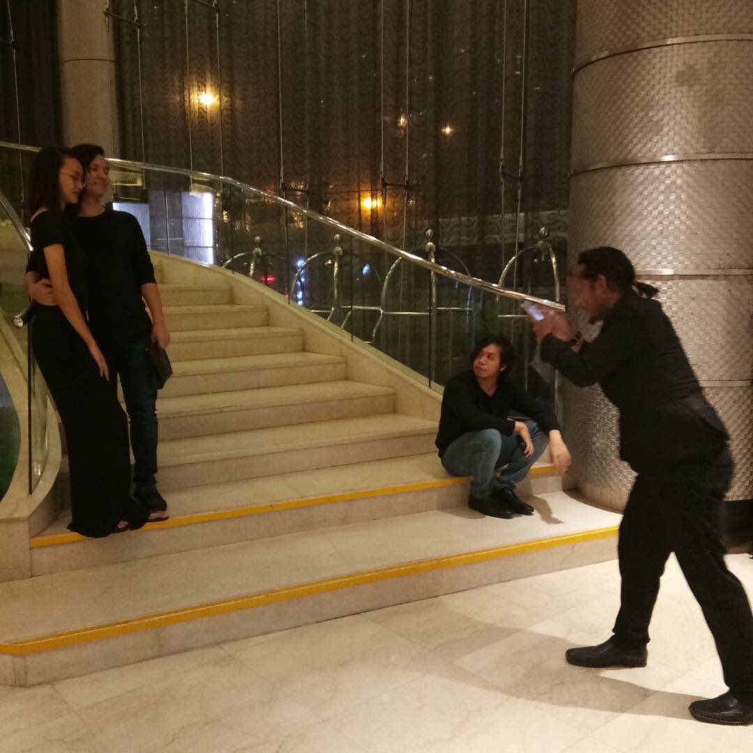 shutterMH's tweet photo. Bila member bahagia gambar sama pasangan tapi kau masih forever alone be like ๐ข
Duduk tepi dengan muka x puas hati! ๐
Jodoh mana jodoh? Haha
Tag kawan kamu yg forever alone tu, manatau jodoh.. ehh? ๐
#shutterMH
#MakeitHappen https://t.co/TkkmmXOzR0