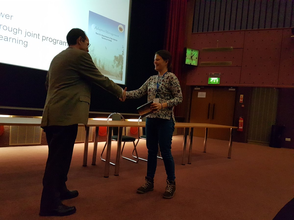 So proud to have won a poster prize at #EIMR2018! First time presenting my #PhD project on the link between #environment and #AnimalBehaviour around #marinerenewables @mastscot @EMEC_Ltd @UoABiosciences. What a wonderful conference!