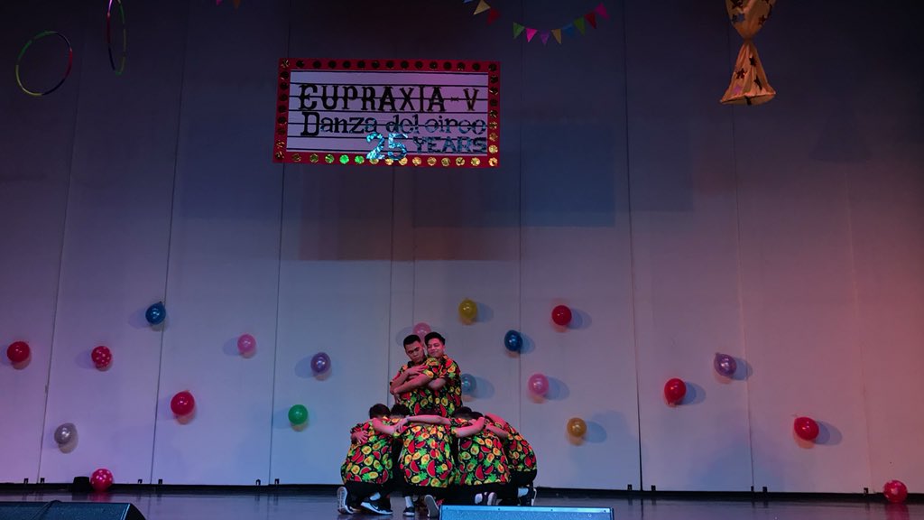 ustNDT's tweet photo. Thank you so much @4DKphilippines for that OPM inspired dance performance. 🇵🇭 

#EupraxiaV 
#Bentesircus 🤡 https://t.co/q36i0szPNt