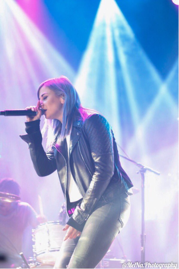 Riselxvers's tweet photo. @JenLedger :) nice meeting u yesterday https://t.co/ci4HwxdK9v