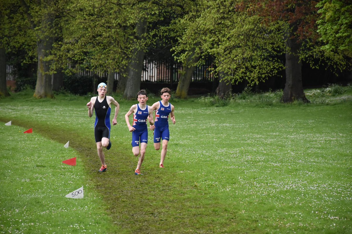 tri_elliot's tweet photo. Winning Biathle Boys C (U15) European Qualifier in Cheltenham @PentathlonGB race was closer than it looks! #biathle https://t.co/v1OQxVWVqT