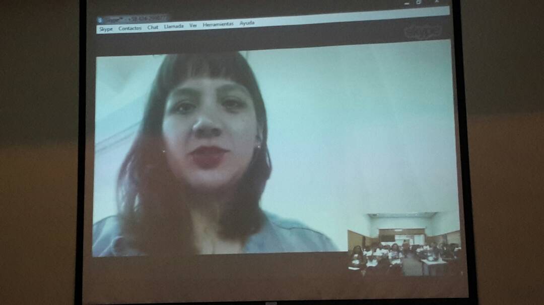amnistia's tweet photo. #Ahora Inicia la segunda jornada de aprendizaje con las redes de @amnistía con palabras de @fabiolaarce representante de la Junta Directiva Internacional de Amnistía Internacional, a través de una conferencia online en el #ForoN18 https://t.co/WVeV6Z6NWq