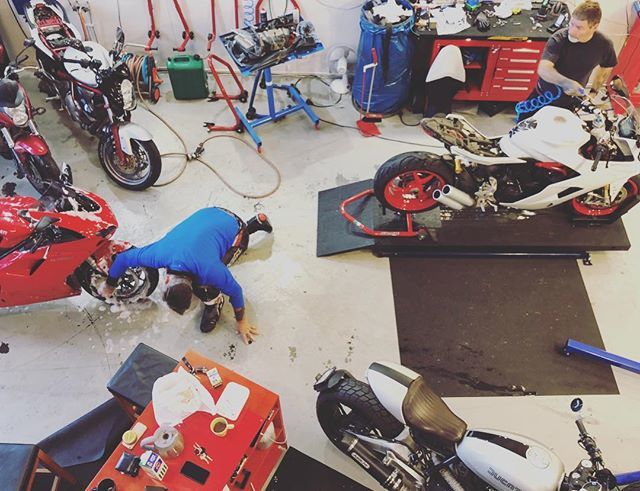 conandX's tweet photo. Bike fixing today! #tlc #bikelove #ducati https://t.co/9y7uLrEJ2e