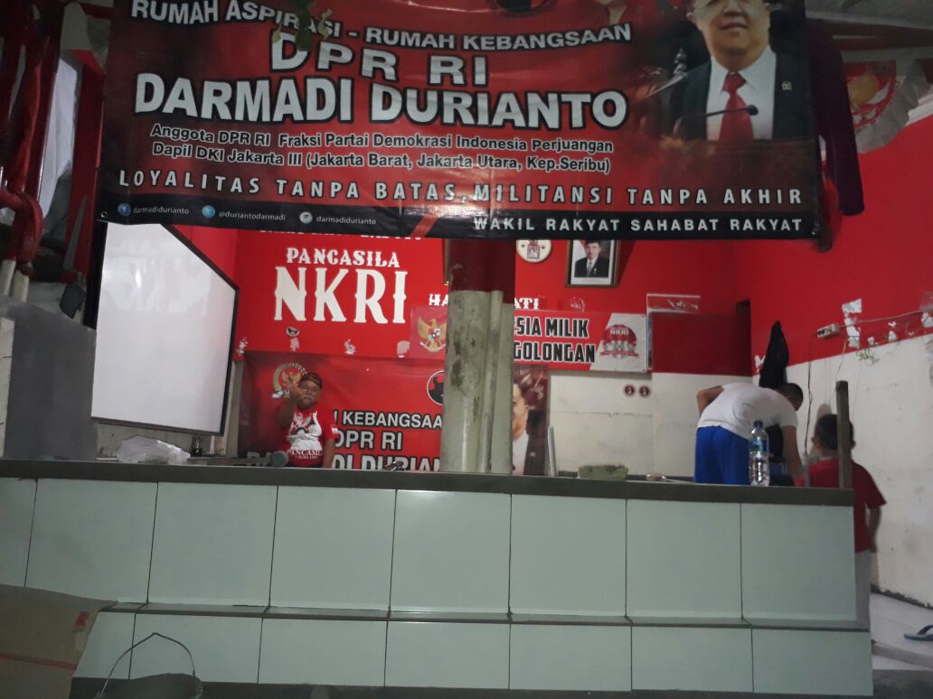 RUDYOTOY2's tweet photo. Posko yrki dd cengkareng siap bersosial tuk bpk darmadi durianto
@DuriantoDarmadi
#DarmadiDurianto 
#PDIPerjuangan 
#yrkiddcengkareng https://t.co/ViTX3R7rMI