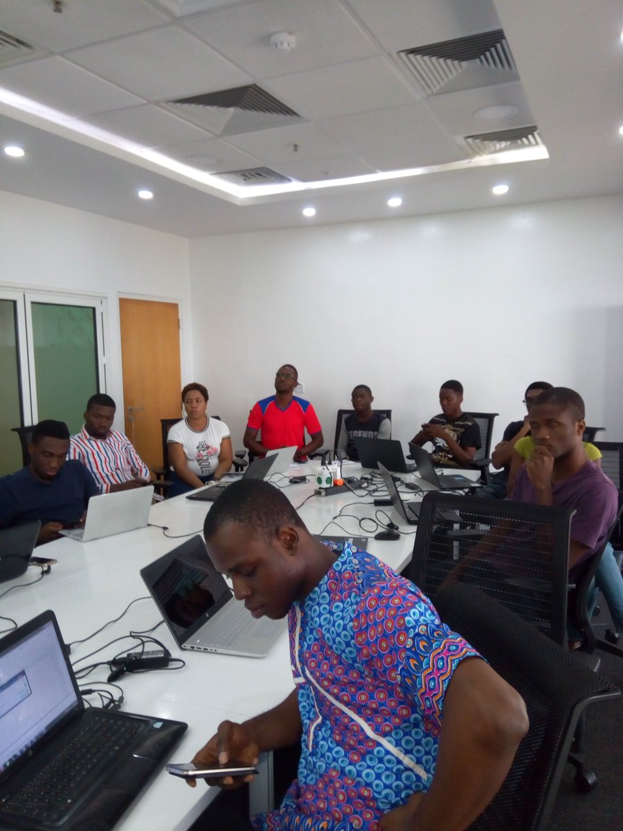 JamesOyanna's tweet image. #pydatalagosAprilMeetup...building recommendation engines...