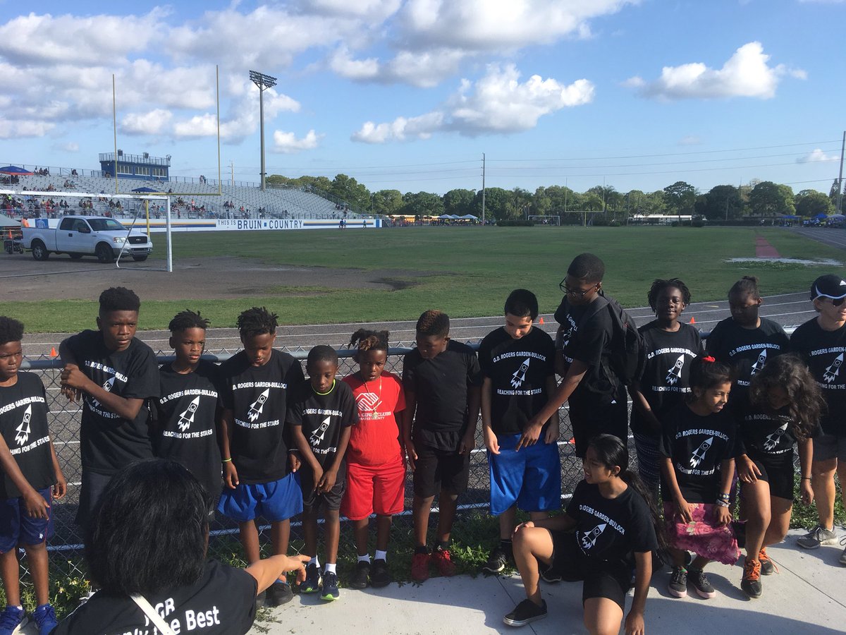 RudyKeezer's tweet photo. Elementary Track Meet #wemanatee https://t.co/5ajskOMbgv