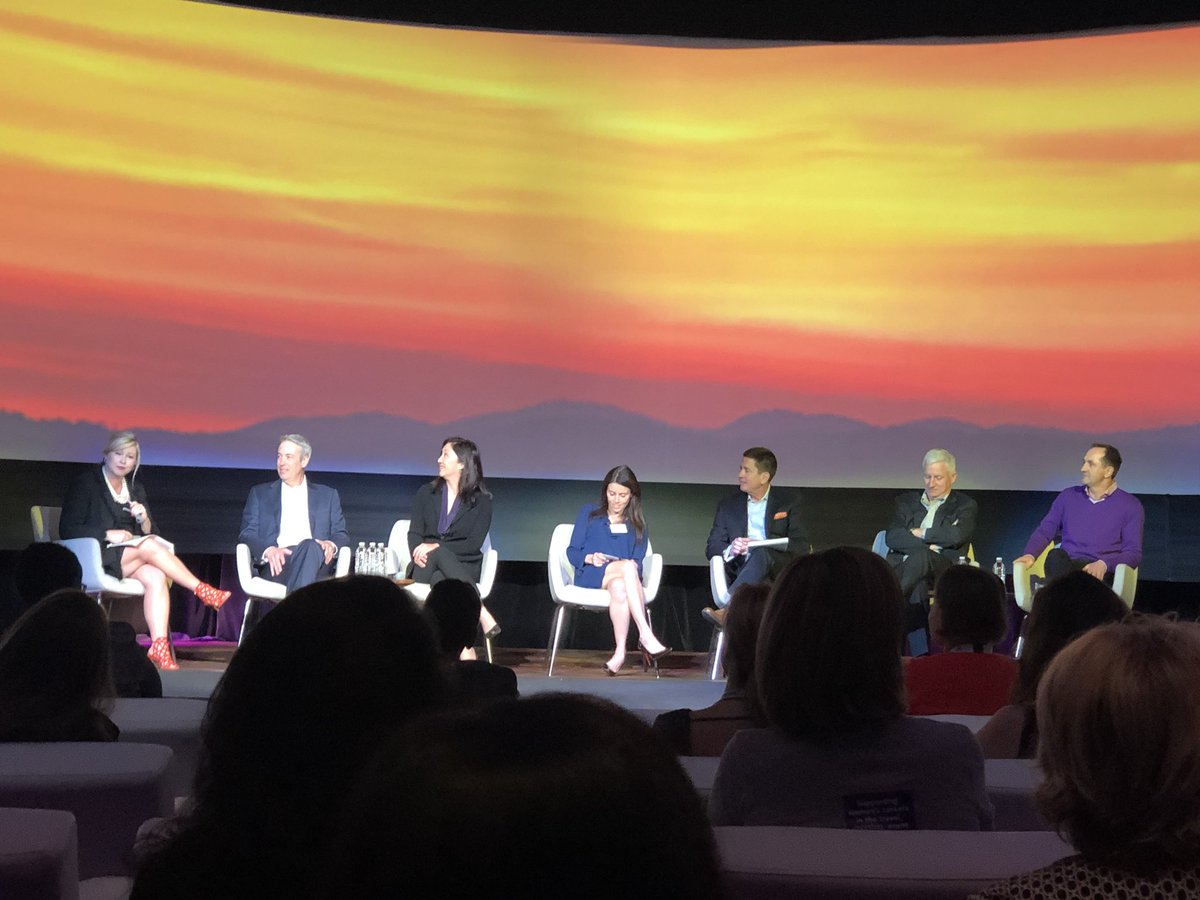 msdeschepper's tweet photo. Mark Hollyhead speaking at #WINiT on #MakeHistory creating an environment for diversity at #egencia  and #expedia https://t.co/8wiyvgK8z3