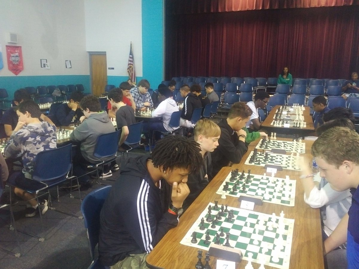 elklompstra's tweet photo. Moving right along to High School Chess. @OnslowSchools #ocsaig #checkmate #chessclocksrock https://t.co/m82f8CkVB8