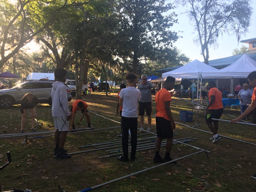 1996noles's tweet photo. Raiders helping set up survivor tent at Relay For Life. Giving back to the community- the Raider Way. #createdbyculture https://t.co/lCUuLZzhO1