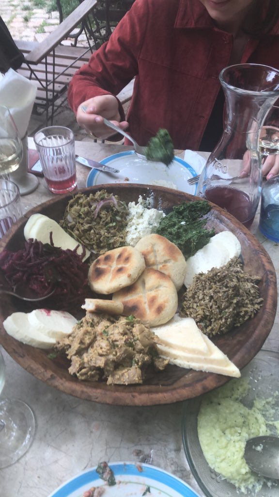 zakavkaza's tweet photo. The Georgian word for friend, megobari (მეგობარი), is derived from the word for one of these food bowls, gobi (გობი). Basically those with whom you share a food bowl. I love that. https://t.co/WYcjESlbVp
