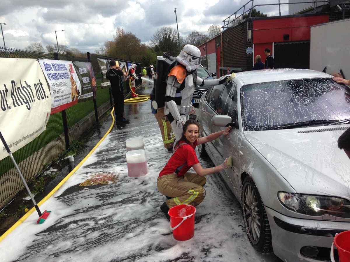 skemfire's tweet photo. #StarWarsRebels and #StarWarsResistance fighters put their differences to one side with some help from @SkemPolice for charity car wash @RockFMNews @RadioCity967 @WishFmOfficial @lpoolcouncil @liverpoolec https://t.co/6Jq8KQgAv4