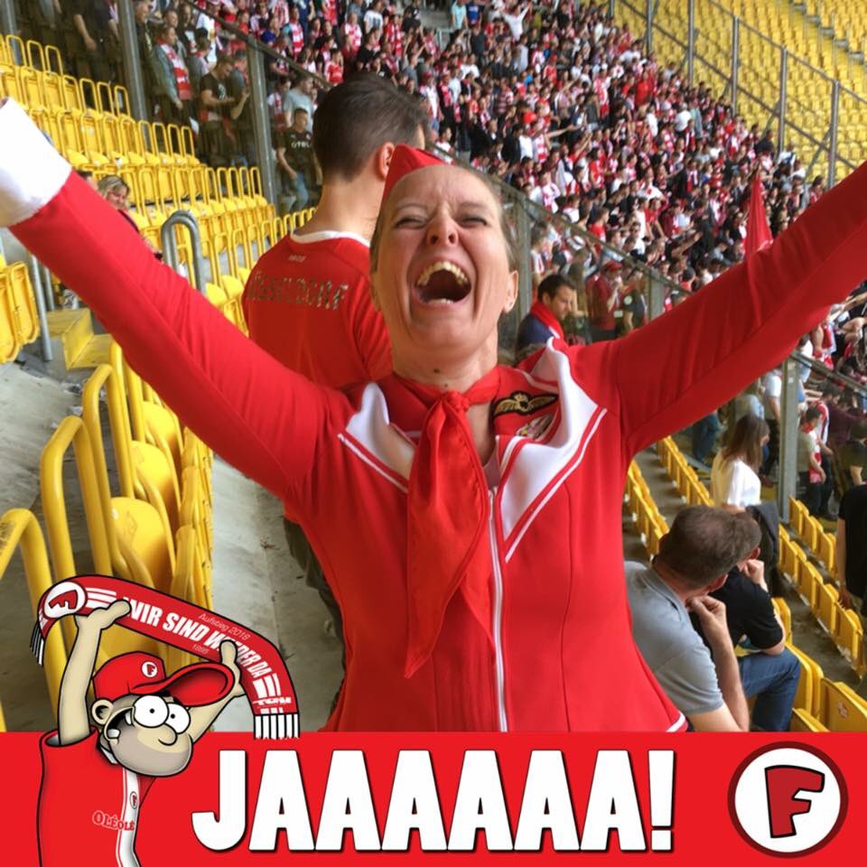 KerstinJaeckel's tweet photo. Jaaa! @f95 #f95 #sgdf95 #wirsindwiederda https://t.co/LfaRgbjEQk
