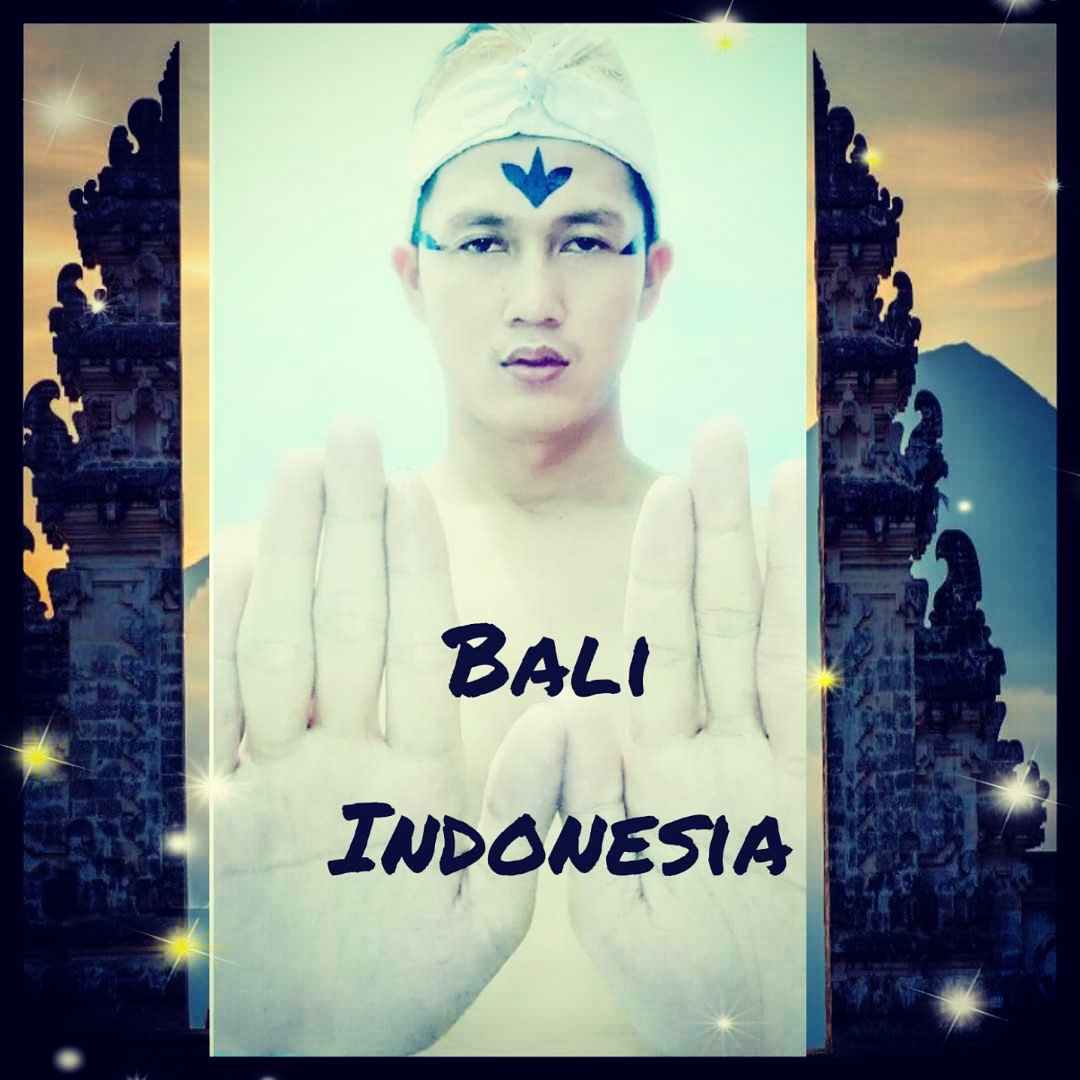FarelLim's tweet photo. Pesona Bali tidak hny menghipnotis Indonesia tapi juga menghipnotis masyarakat dunia. Walaupun turis datang silih berganti tapi kebudayaan Bali tidak terkikis dgn masuknya budaya asing krn masyarakat Bali menjunjung tinggi kebudayaannya @garuda.indonesia #GOTFantasy2018 #GOTF2018 https://t.co/juSClGNlCG