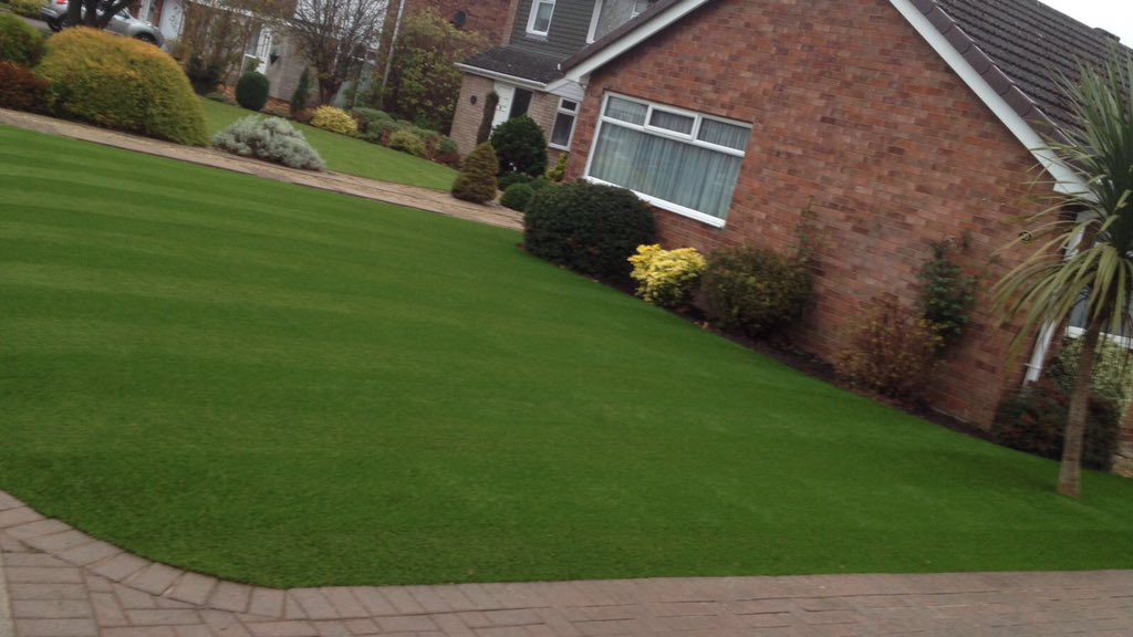 HiTechTurf's tweet photo. Summer must surely be on the way!! New lawn in #chester https://t.co/G9TSWu7r9l