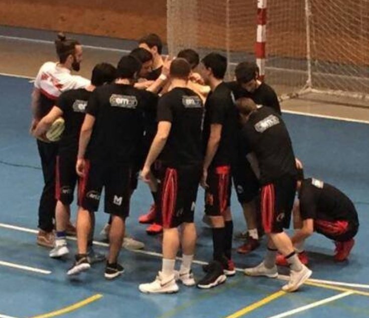 txiki8's tweet photo. Vamos a intentar que hoy San prudencio se ponga la camiseta del @GureAuzune.
Recta final !!! https://t.co/gDipq4Ccwb