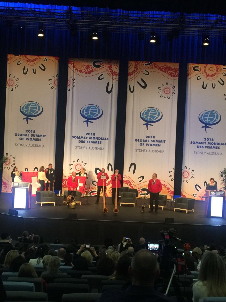 Nos vemos al año que viene en... Basilea, Suiza del 4 al 6 de Julio! Gracias a todos los que hacen que esta Cumbre sea tan inspiracional, en especial a <a href="/INatividad/">Irene Natividad</a> y su equipo. Y por la parte española a <a href="/margaritadecos/">Margarita de Cos</a> y <a href="/mariolacabas/">Mariola</a> por mantener el espíritu este año #GSWSydney