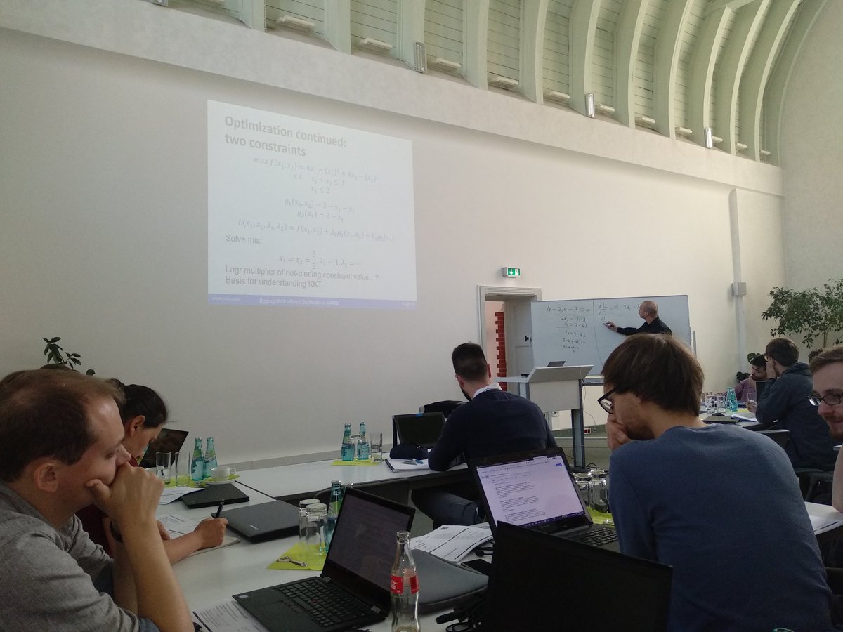 PhHauser's tweet photo. After #ENERDAY2018 we continue with an #DoctoralSeminar on stochhastic optimization with @ruudegging
#Schumannbau @tudresden_de
#EducationDoesNotKnowWeekends https://t.co/ziibdHh6rC
