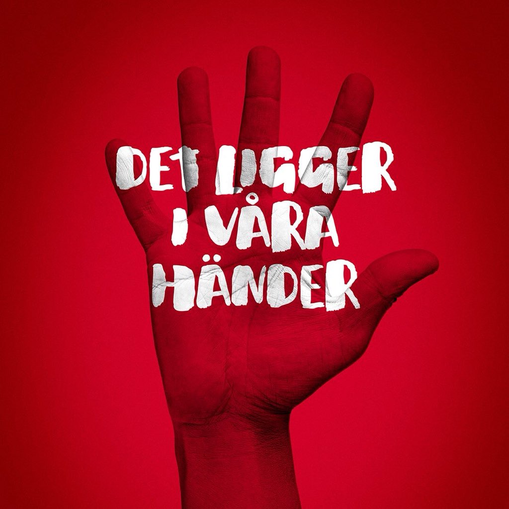 RodaKorset's tweet photo. Se människor i ögonen och säg hej.
Även de du inte känner. Det skapar ett tryggare och mer inkluderande samhälle. #varahander #medmansklighet https://t.co/B6vi67Ksza https://t.co/3VH0ngy0yJ