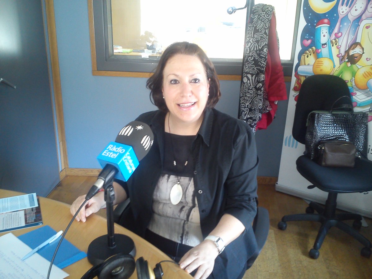 IgnasiMiranda's tweet photo. Avui 20h #Tempsdediàleg, #solidaritat Elisenda García @UnidesD @mansunides #Índia #Testimoni Projecte #Fitini @_lavall Cristina Farré, Júlia Carreras, Maica Ramírez, Cristina Norton, Berta Franco i Ana Barrachina
Online-> https://t.co/wIflpsM1kt
Emès-> https://t.co/P9lmxopH2O https://t.co/JoOAH1Rw6F