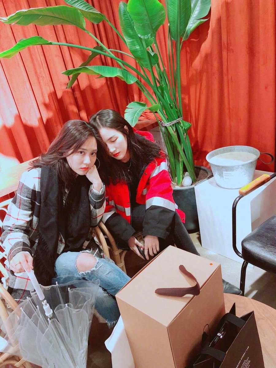 MJIA_0203's tweet photo. โมเมนต์ที่รอคอยมาตลอด #HappyFeiDay มาช้าแต่มานะ ❤❤❤ https://t.co/Y4MC1zwZLu