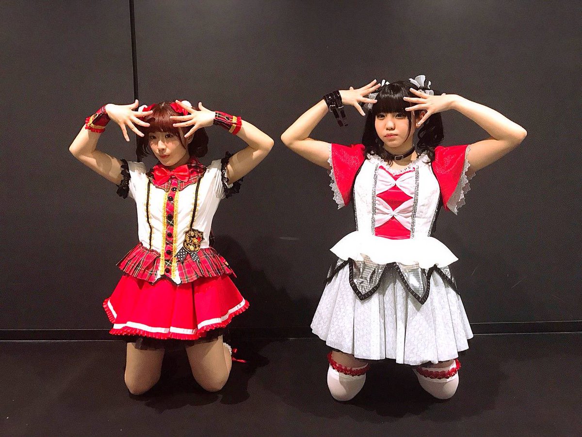 satohina1223's tweet photo. そして1年生のみなさん！
私も思わずつられ笑いしちゃうくらい
笑顔が素敵な方しかいませんでした🍭💮😈
ユメを語るよりユメ歌おう
の時に肩を組めて、
ハグもしてくれて
あそこで私の涙腺は死にました。
幸せだったなぁ…
#あいきゃんさんの写真はないけど動画はあるの
#そちらはまたあとで https://t.co/eQPVG13IeM