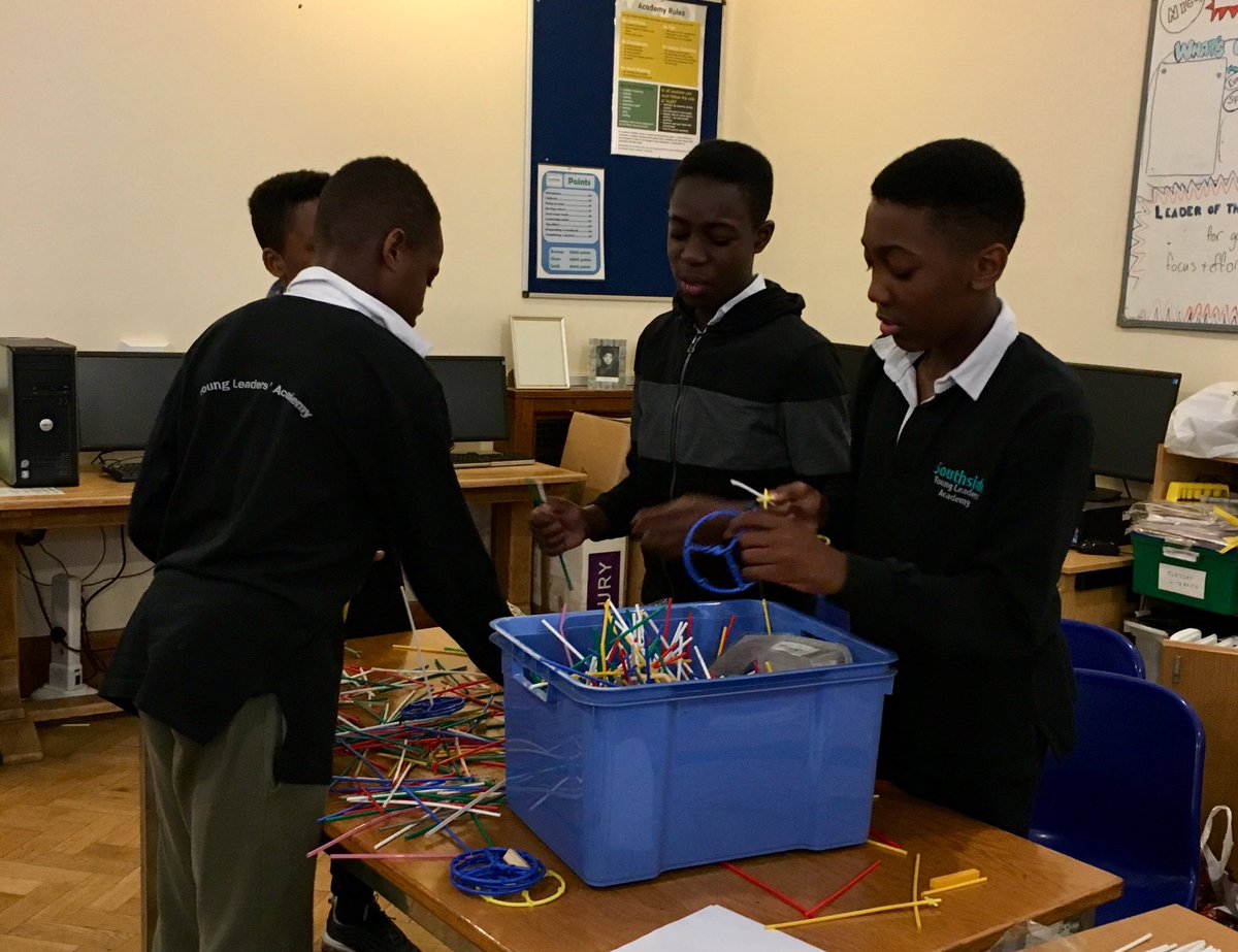 FirstGiveNF's tweet photo. Saturday Leadership Academy #secondary #teamwork #lifeskills https://t.co/RWwN4rMqEc