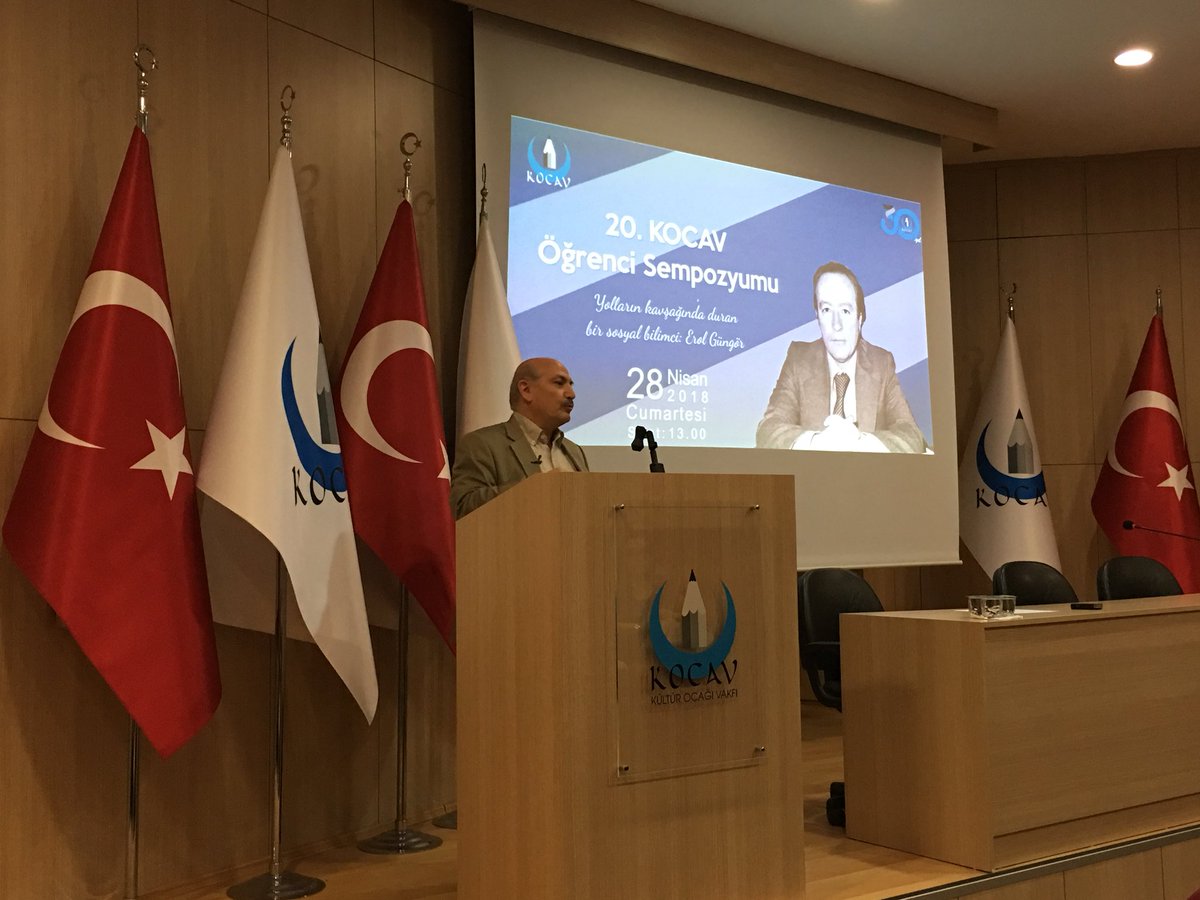 kulturocagi's tweet photo. #ErolGüngör Öğrenci Sempozyumu açılış konuşmasıyla başladı. https://t.co/JBZWf1wjUV
