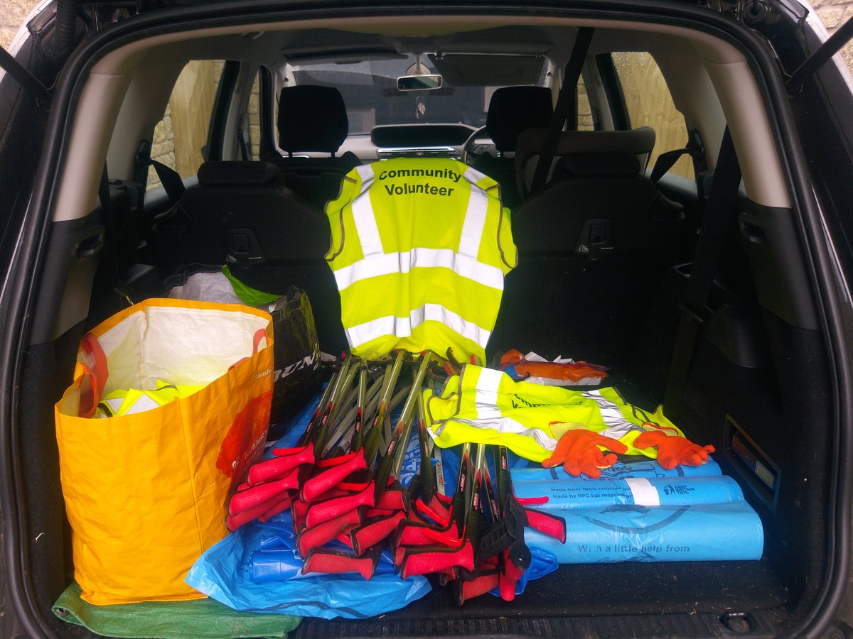 GMorrisonCEM's tweet photo. All set for the #litter pick at #Westbury #Whitehorse this afternoon. Hope you're able to join us from 2pm. #CleanUpWilts #GBSpringClean @wiltscouncil @WTCWestbury
https://t.co/bwKIo2SQsa https://t.co/BmxzUtv89o https://t.co/OvWp3J5Fg8