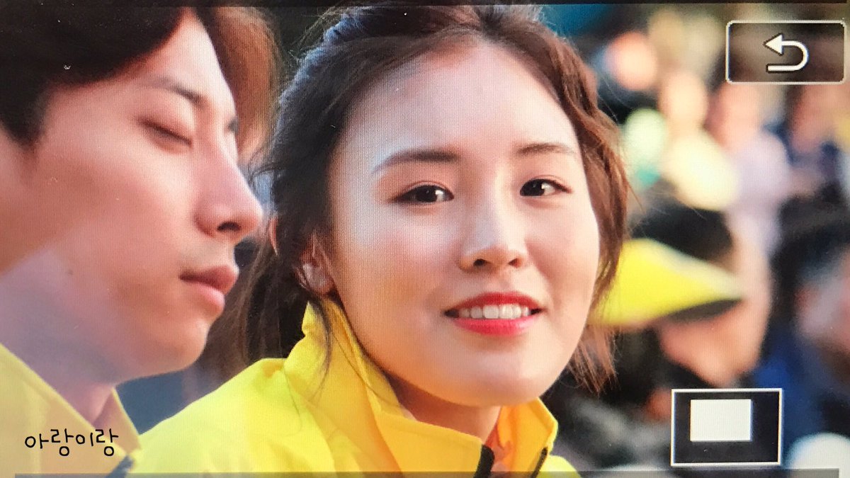 alang2rang's tweet photo. 180428 고양시 꽃박람회 개막식 프리뷰
#김아랑 https://t.co/AMYYnYgUQf