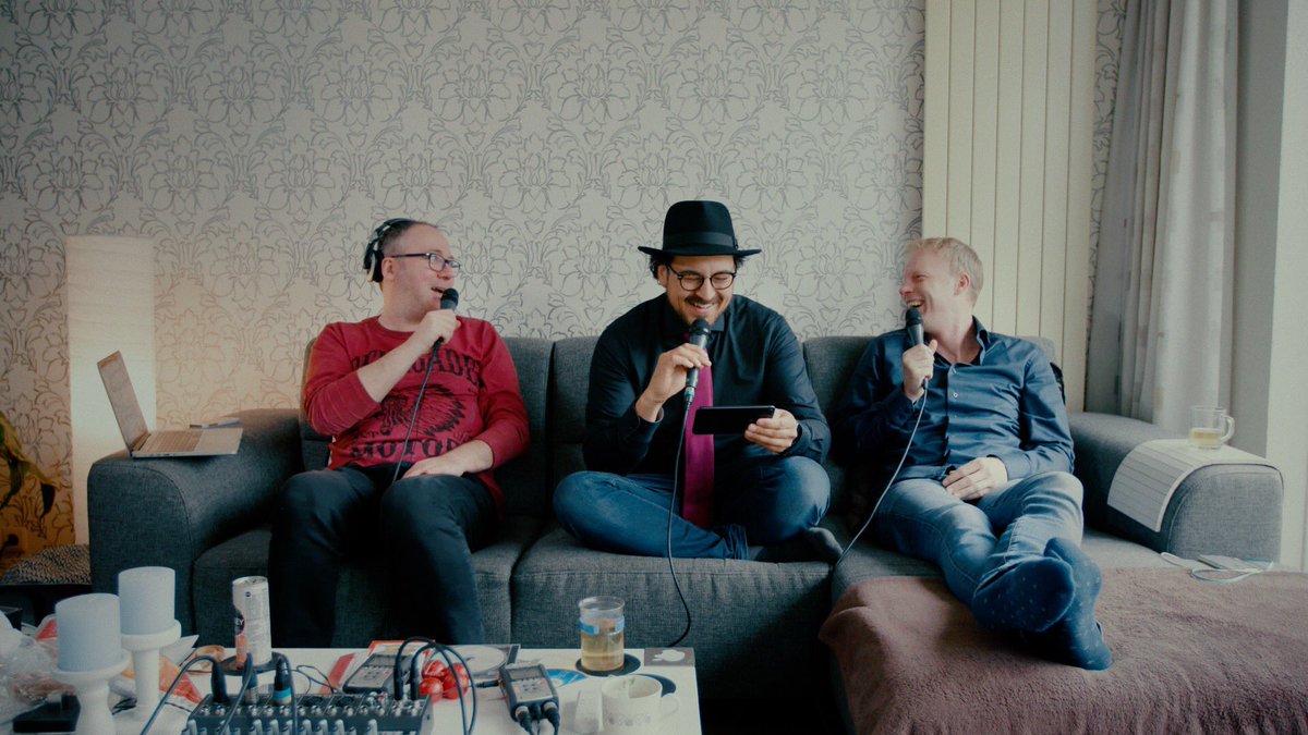 [KIJK]: een openhartig en ontspannen gesprek met de heren <a href="/KICKEN/">PATRICK KICKEN</a> en <a href="/Paul_Smit/">Paul Smit</a> over longkanker en thee morsen op de bank (spoiler)
youtube.com/watch?v=dnwbkj…