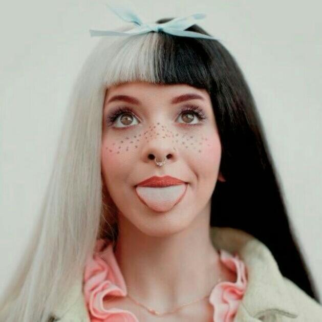 Happy birthday Melanie Martinez 