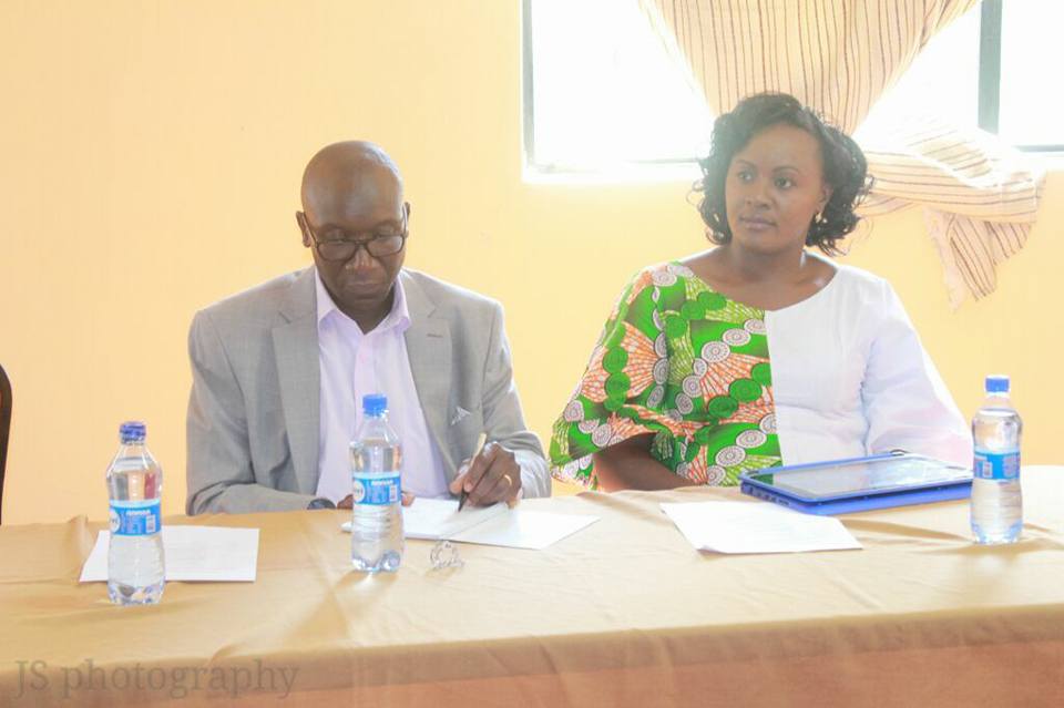 YALI_BusiaKE's tweet photo. Saturday 21 April 2018 YALI Network Busia County, Kenya launched at Hotel Levantes, Amagoro, Kenya by Busia CECM for Community Development, Culture, Youth and Sports, Mr. Bernard Yaite

https://t.co/fuvcMTuvb9

https://t.co/mCHD5szTuO https://t.co/WOVP0ogark